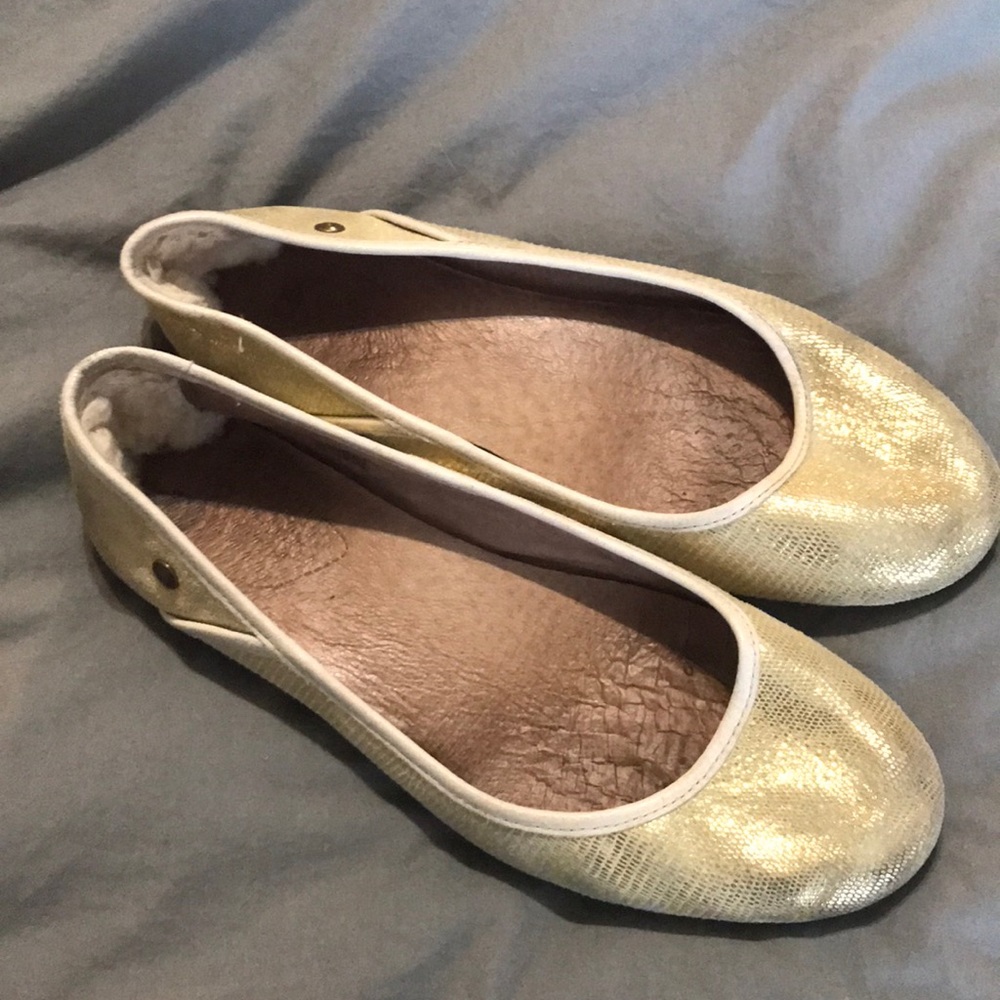 Ugg Flats